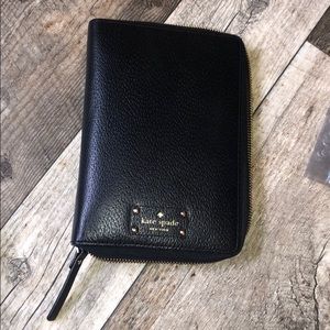 Kate spade Wellesley planner wallet